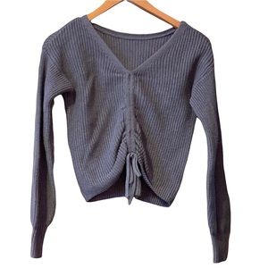 Hollister Cropped Sweater Size XS Gray Chunky Knit Long Sleeve V-Neck